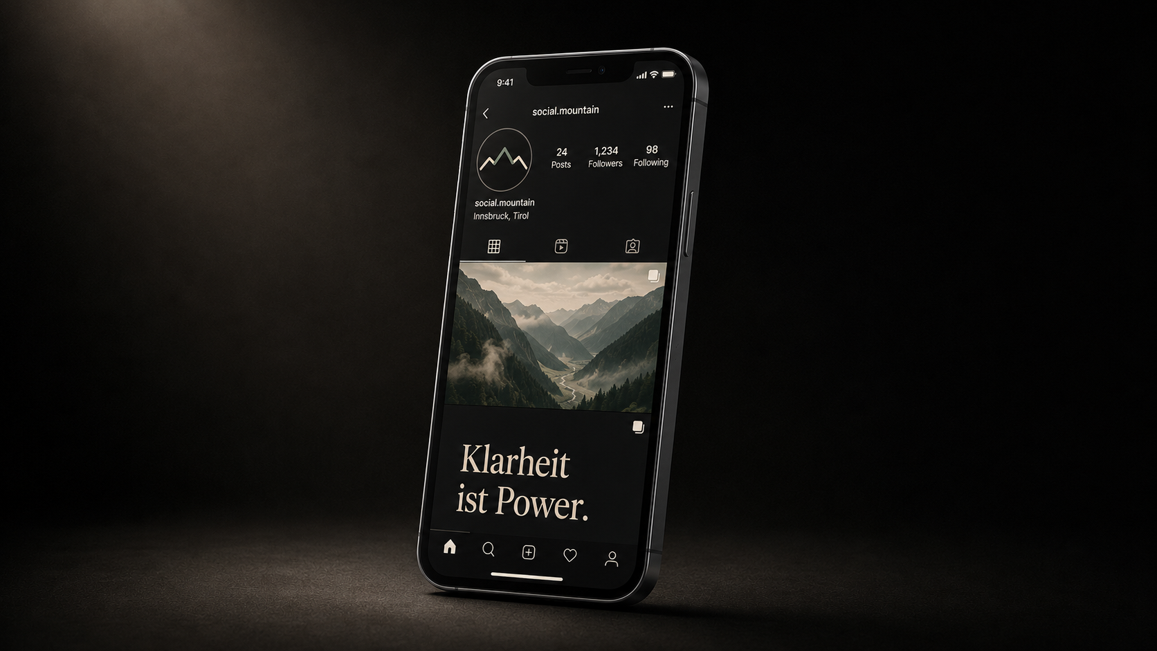 Social Media Betreuung Tirol — social.mountain Instagram Profil auf iPhone